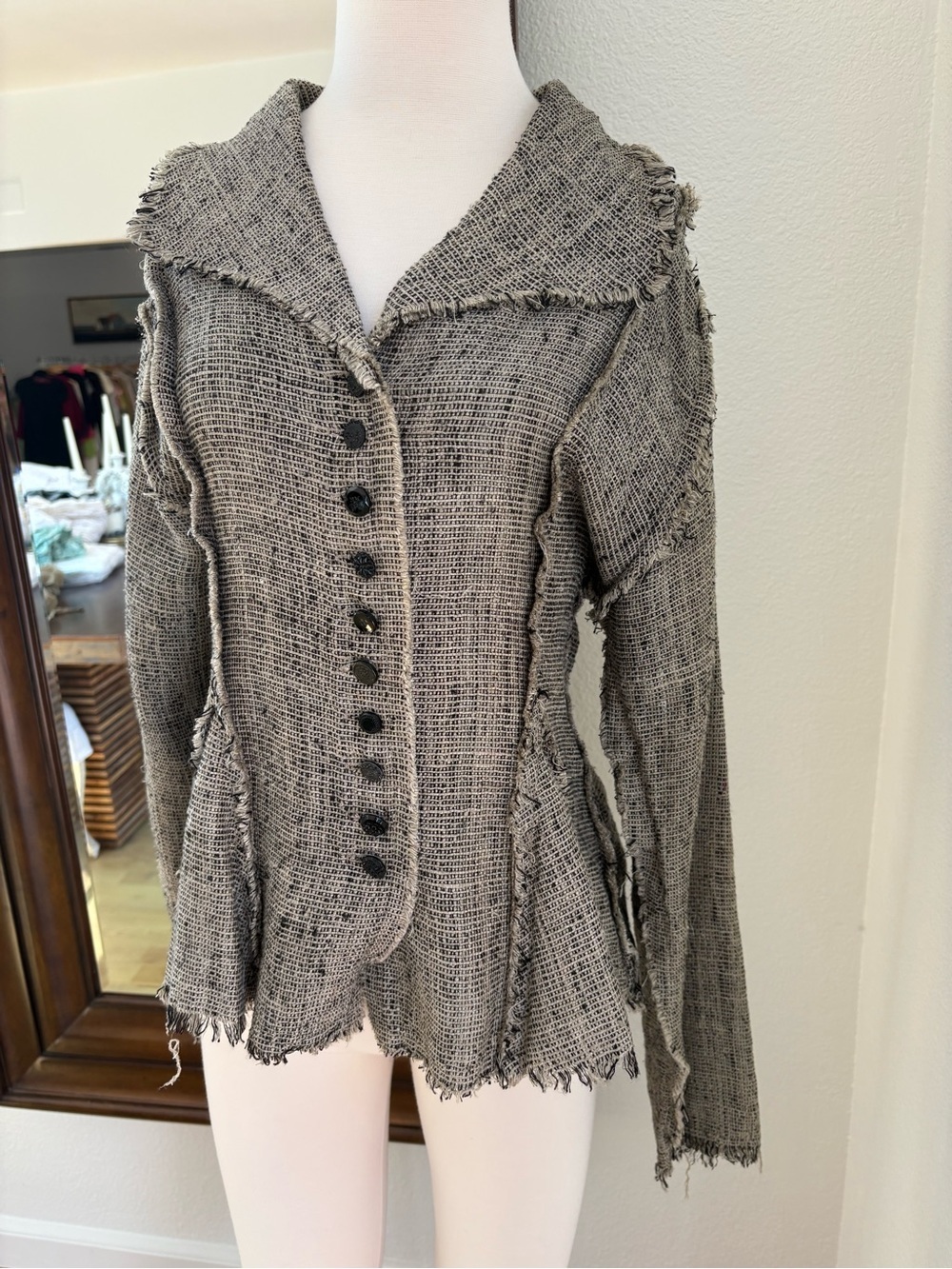 Frayed Edge Textured Blazer in Gray